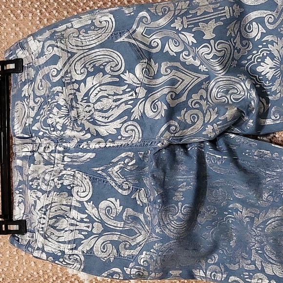 NY & Company Silverprint Jeans - Picture 6 of 16